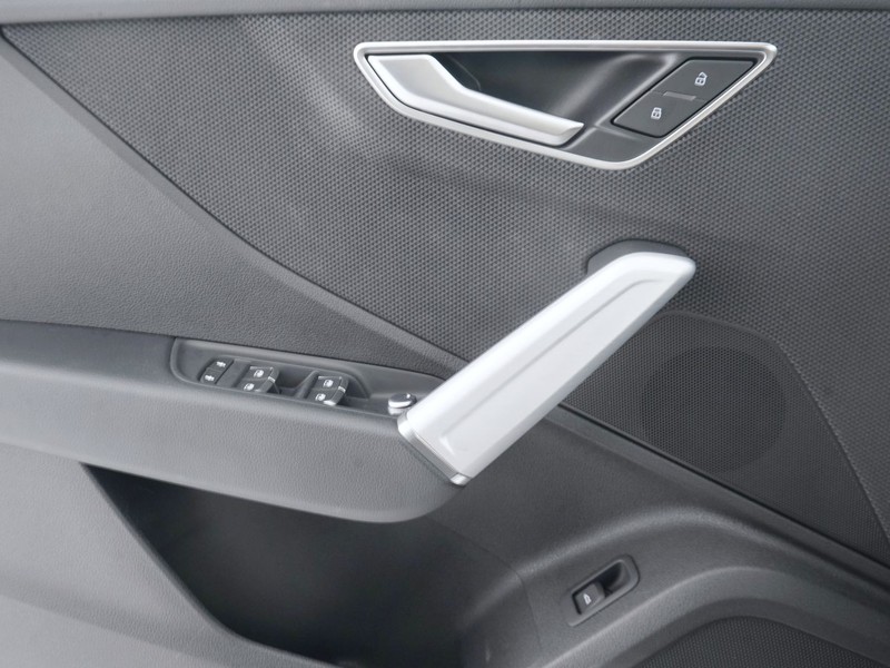 13 - Audi Q2 30 2.0 tdi s line edition