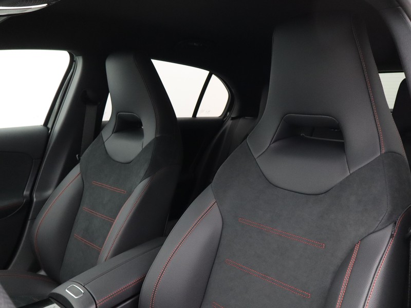 7 - Mercedes Classe A 180 d amg line extra speedshift dct amg 8g