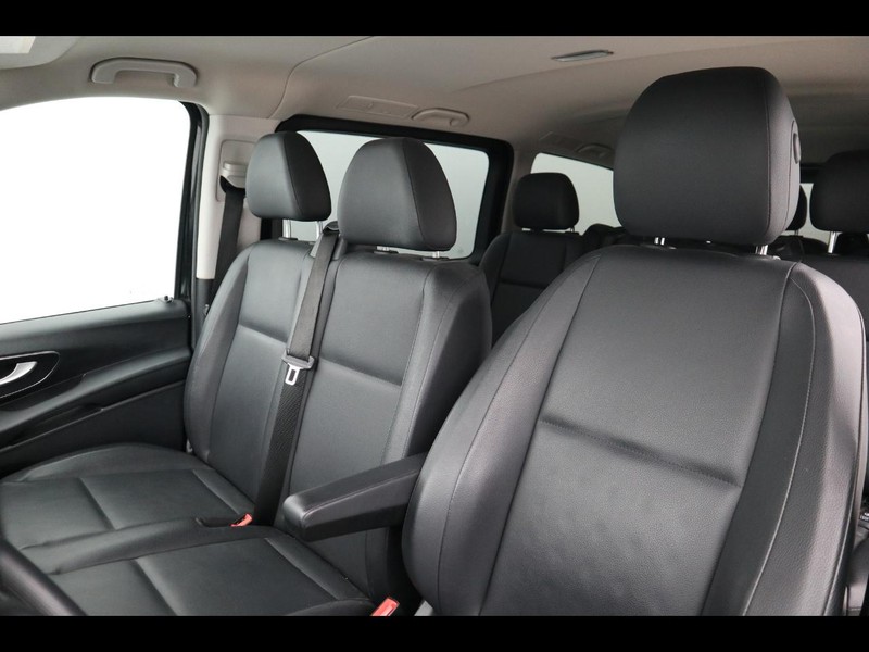 7 - Mercedes Vans Vito 114 cdi long tourer auto my20