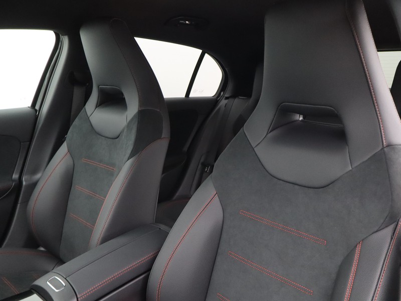 7 - Mercedes Classe A 200 d amg line premium speedshift dct amg 8g