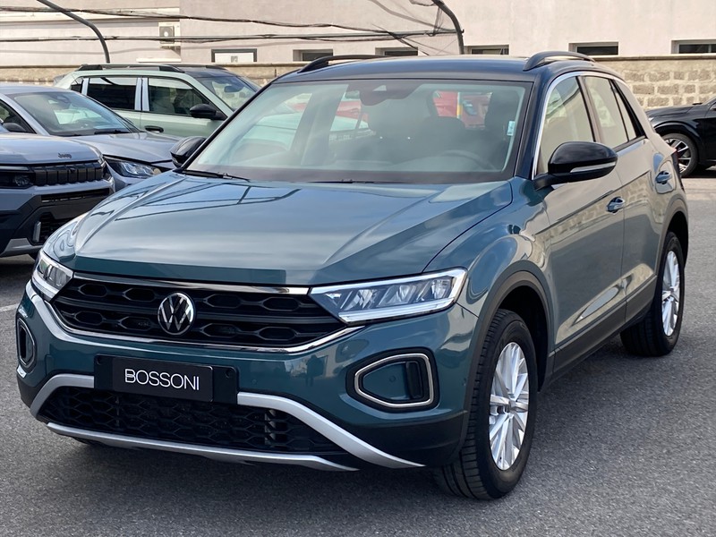 1 - Volkswagen T-Roc 2.0 tdi scr 150cv life dsg