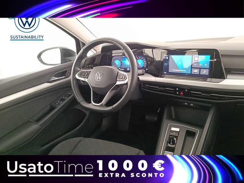 7 - Volkswagen Golf 1.0 etsi evo 110cv life dsg