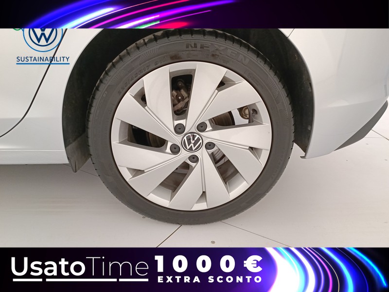 31 - Volkswagen Golf 1.0 etsi evo 110cv life dsg