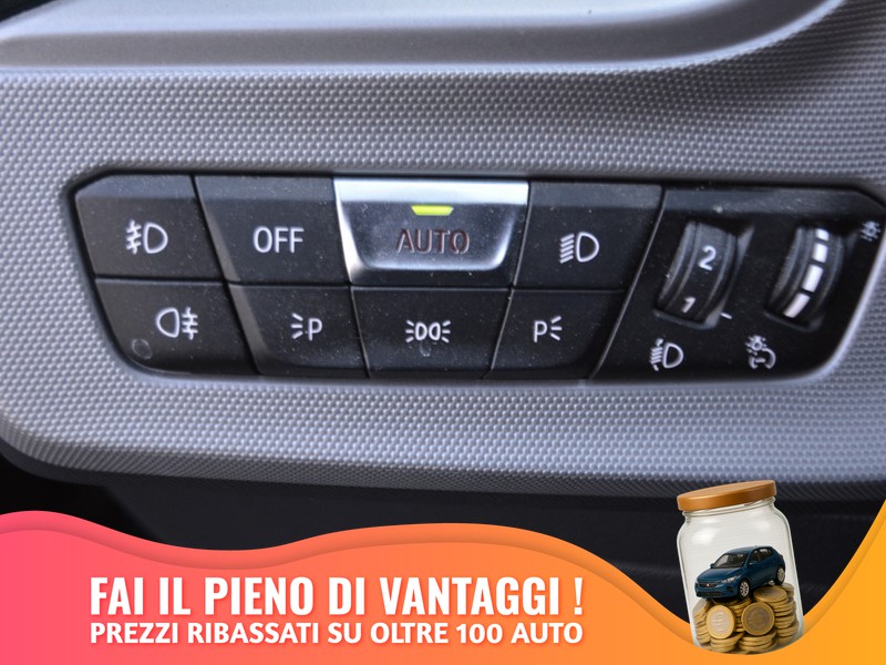 13 - BMW Serie 1 5 porte 116d scr business advantage dct