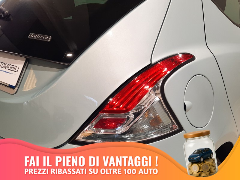25 - Lancia Ypsilon 1.0 firefly hybrid 70cv gold plus s&s 5p.ti
