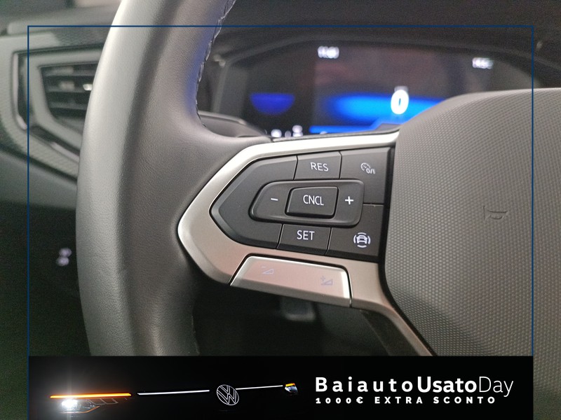 13 - Volkswagen Polo 1.0 tsi 95cv life