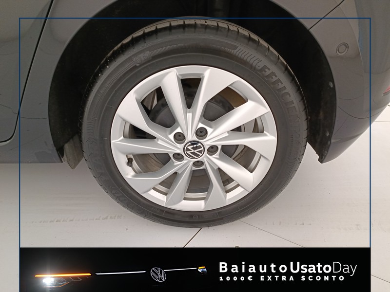 25 - Volkswagen Polo 1.0 tsi 95cv style