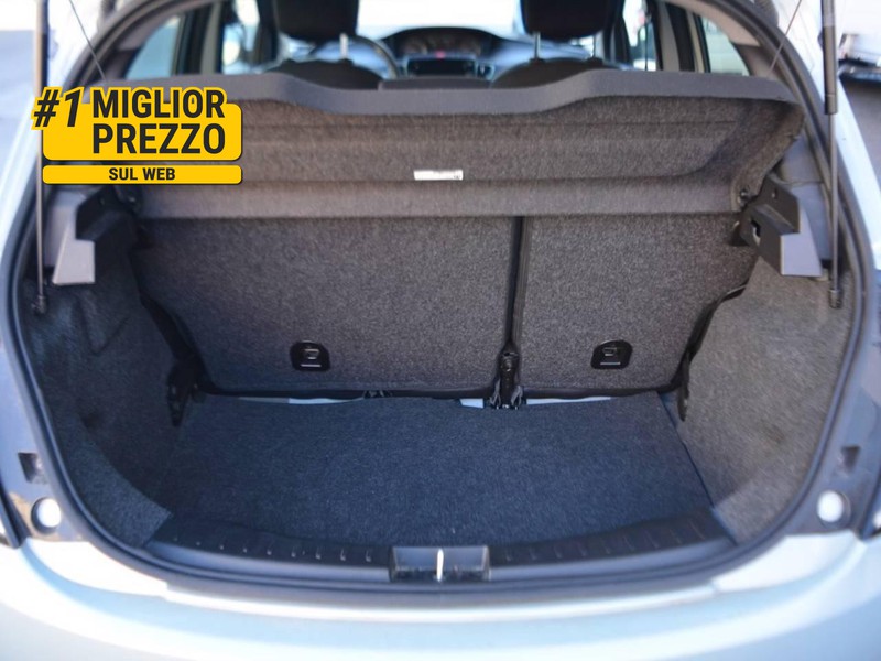 13 - Lancia Ypsilon 1.0 firefly hybrid 70cv gold plus s&s 5p.ti