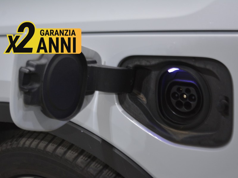 13 - Volvo XC40 1.5 t4 recharge plug-in-hybrid r-design geartronic my21