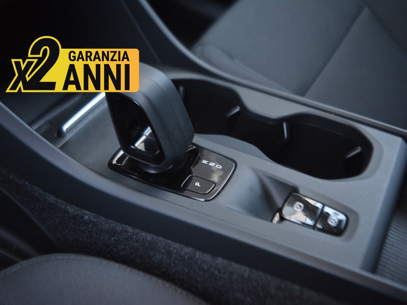 19 - Volvo XC40 1.5 t4 recharge plug-in-hybrid inscription expression geartronic my21