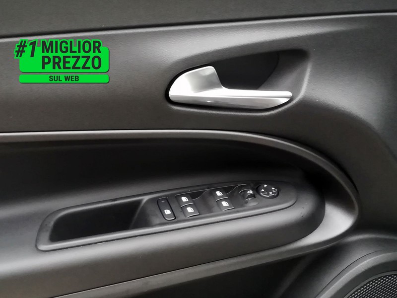 19 - Jeep Avenger 1.2 turbo e-hybrid 100cv altitude fwd edct6