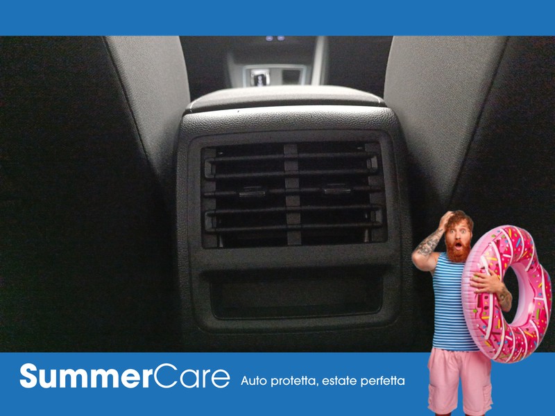 13 - Volkswagen Golf 1.5 tgi 130cv life dsg