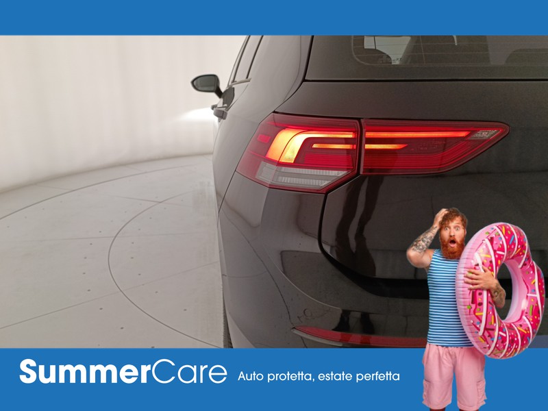 25 - Volkswagen Golf 1.5 tgi 130cv life dsg
