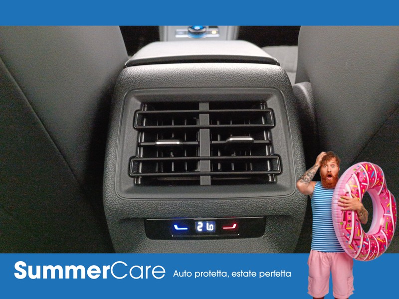 13 - Volkswagen Tiguan 2.0 tdi scr 150cv life dsg