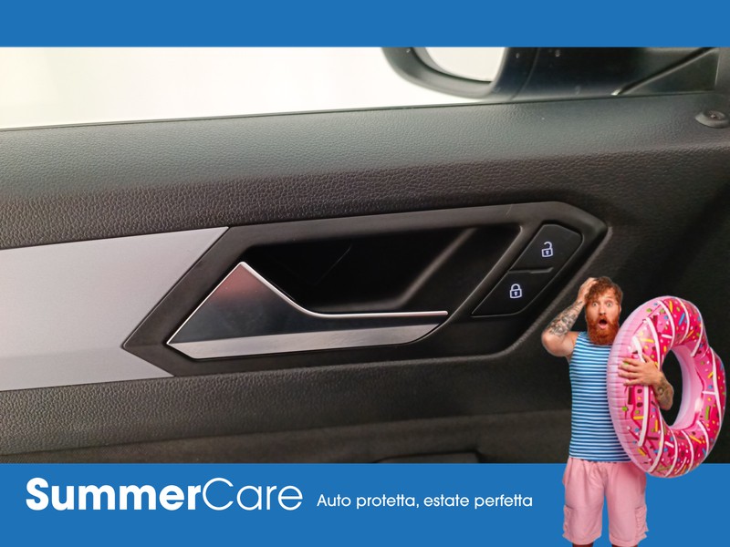 19 - Volkswagen T-Roc 1.0 tsi 110cv life