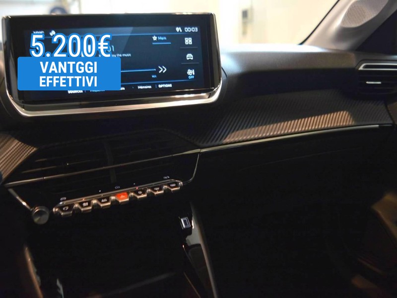 19 - Peugeot 208 1.2 hybrid 48v 110cv style e-dcs6