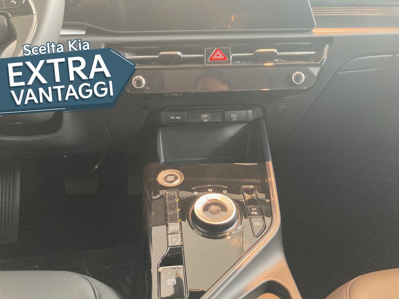 13 - Kia Niro 1.6 gdi plug-in hybrid 171cv style dct6