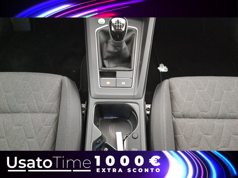 13 - Volkswagen Golf variant 1.5 tsi act 115cv life