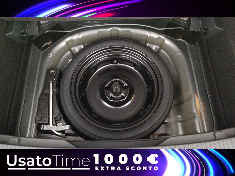 31 - Volkswagen T-Roc 2.0 tdi scr 115cv r line