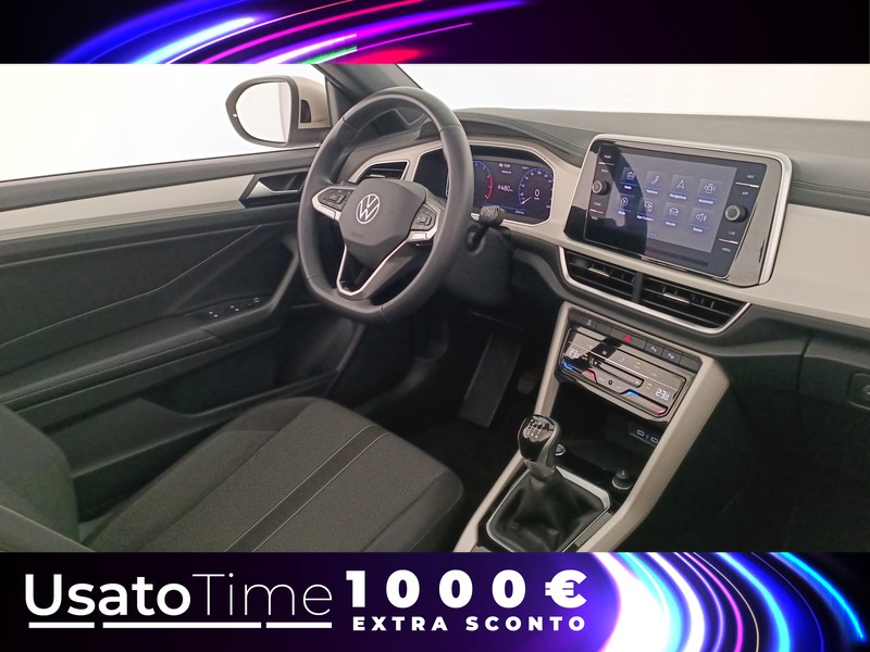 7 - Volkswagen T-Roc cabriolet 1.0 tsi 110cv style