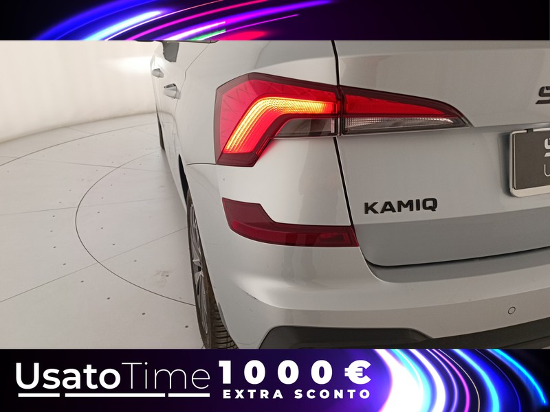 25 - Skoda Kamiq 1.0 tsi 115cv black dots