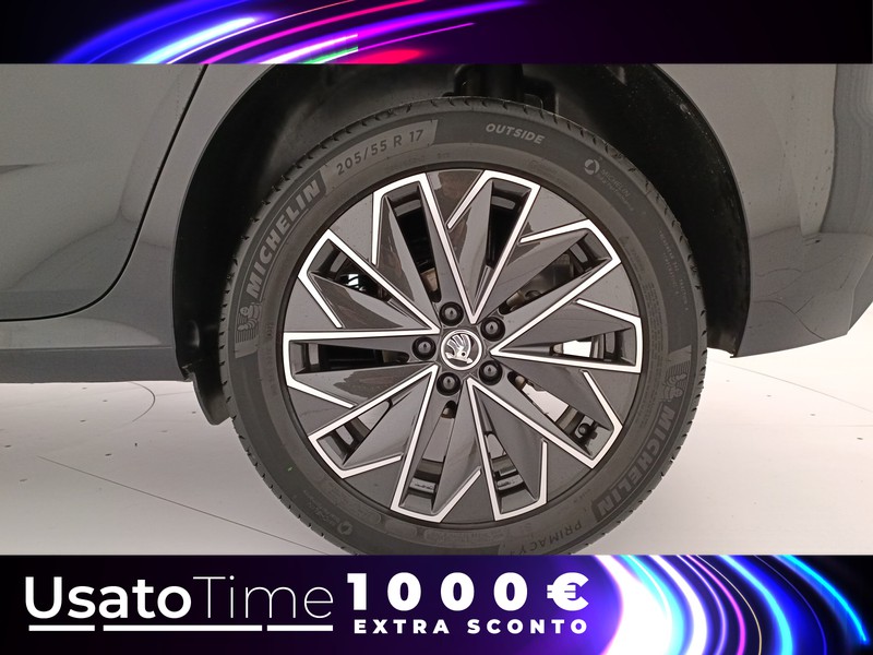 13 - Skoda Kamiq 1.0 tsi selection 95cv