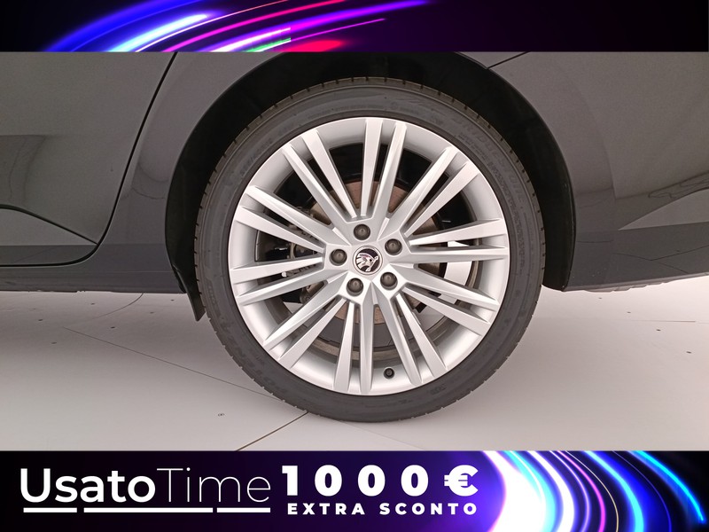 13 - Skoda Superb wagon 2.0 tdi evo scr 200cv style dsg