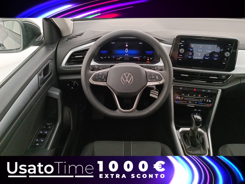 7 - Volkswagen T-Roc 1.5 tsi act life dsg