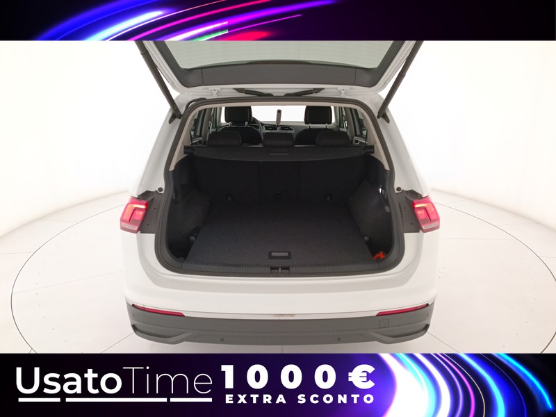 19 - Volkswagen Tiguan allspace 1.5 tsi act life dsg