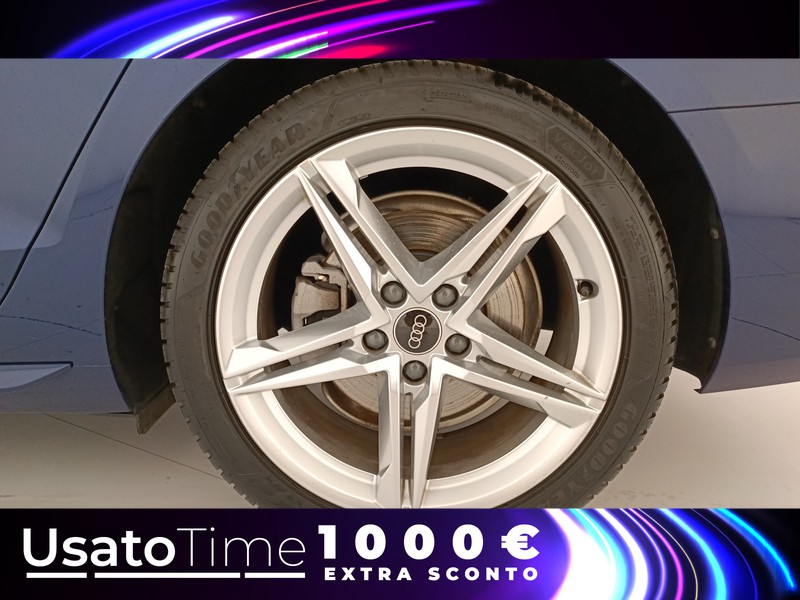 19 - Audi A4 avant 40 2.0 tdi mhev 204cv s line edition quattro s tronic