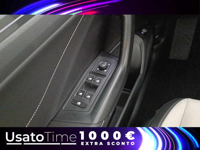 13 - Volkswagen T-Roc 2.0 tdi scr 150cv style dsg