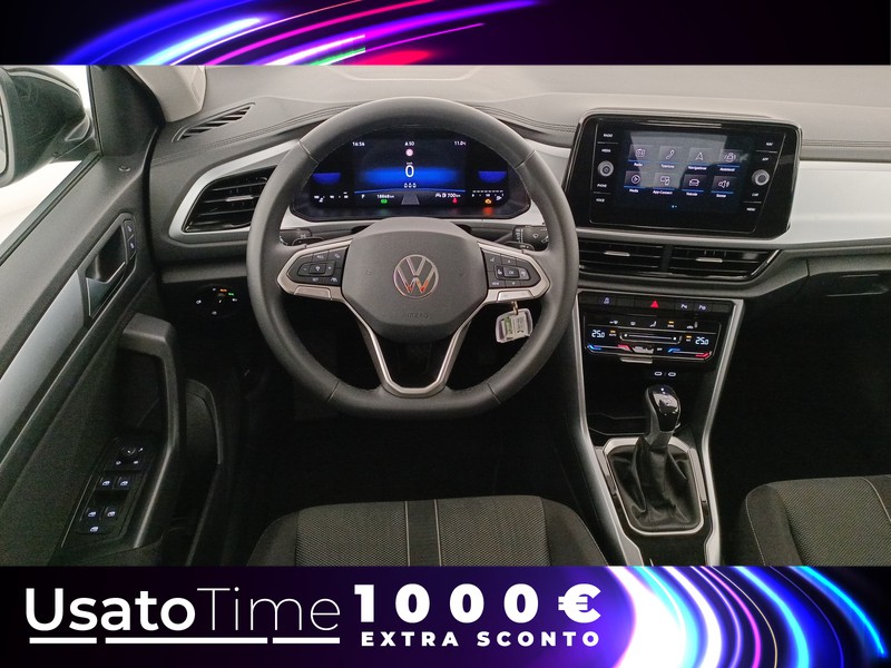 7 - Volkswagen T-Roc 1.5 tsi act life dsg