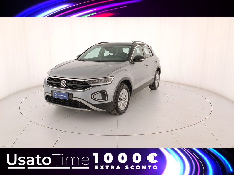 1 - Volkswagen T-Roc 1.5 tsi act life dsg