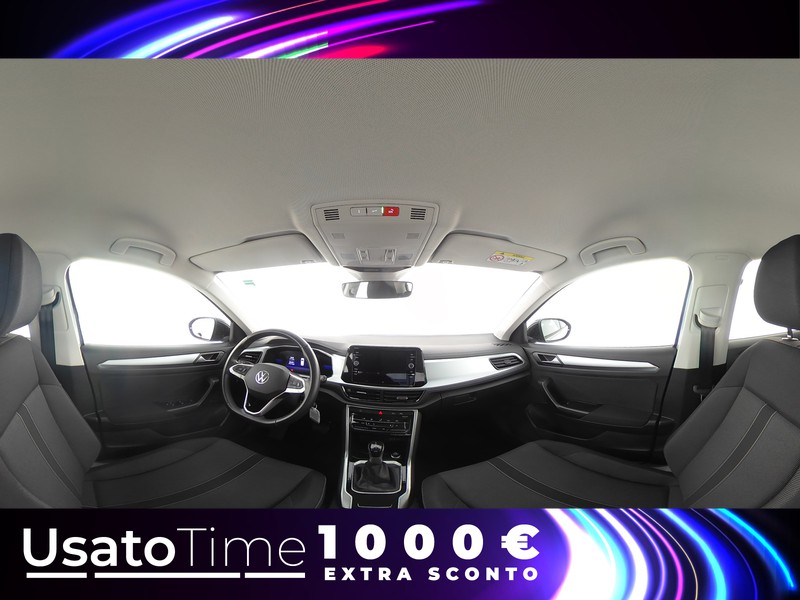 19 - Volkswagen T-Roc 1.5 tsi act life dsg