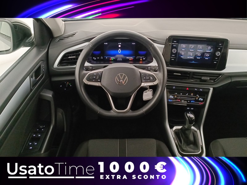 7 - Volkswagen T-Roc 1.5 tsi act life dsg