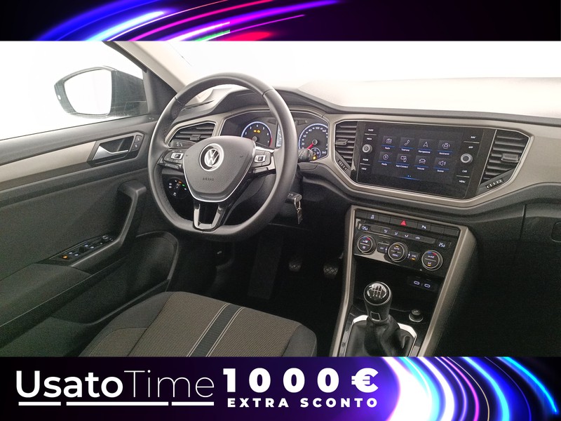 7 - Volkswagen T-Roc 1.0 tsi 110cv business