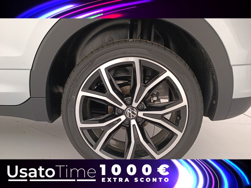25 - Volkswagen T-Cross 1.0 tsi 115cv r-line