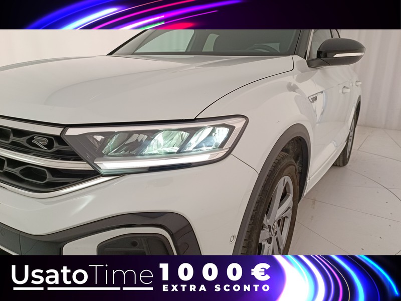 25 - Volkswagen T-Roc 1.0 tsi 110cv r line