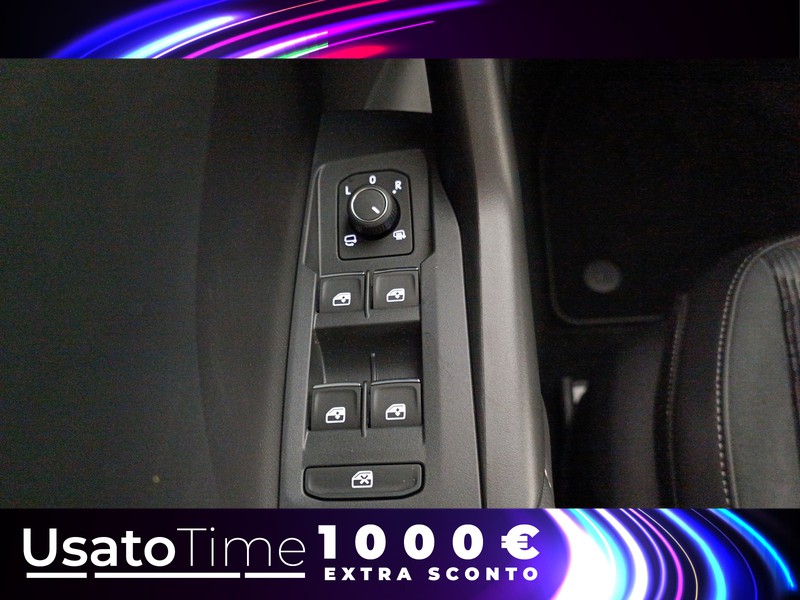 13 - Volkswagen T-Cross 1.0 tsi 115cv r-line