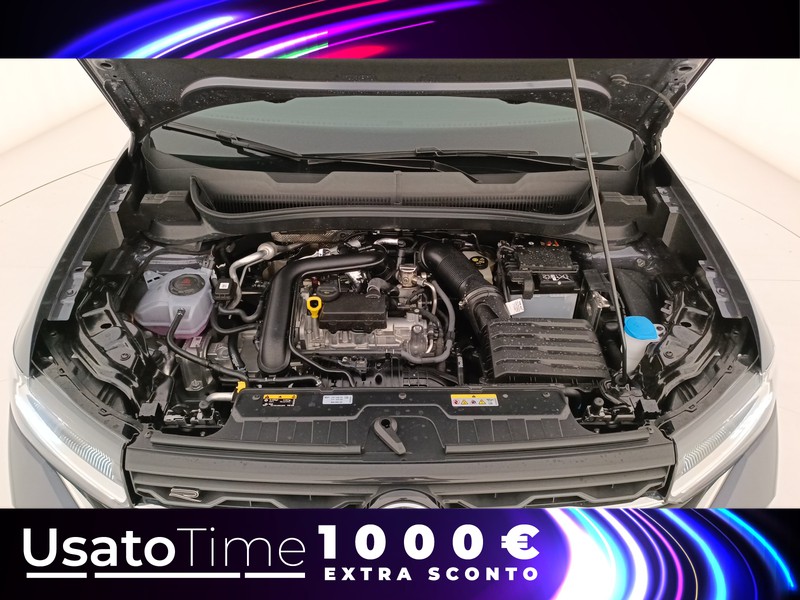 19 - Volkswagen T-Cross 1.0 tsi 115cv r-line