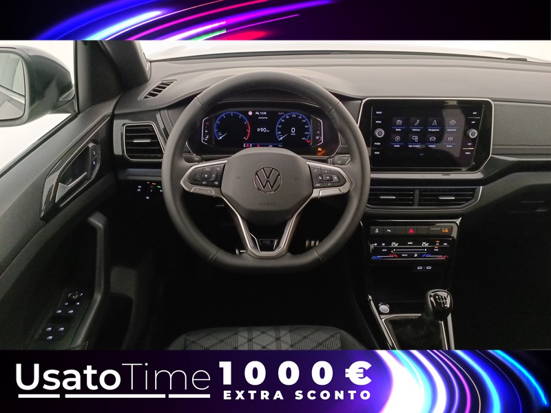 7 - Volkswagen T-Cross 1.0 tsi 115cv r-line