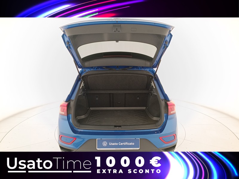 31 - Volkswagen T-Roc 1.0 tsi 110cv life
