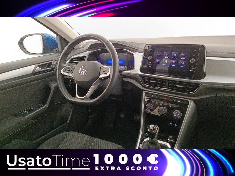 7 - Volkswagen T-Roc 1.0 tsi 110cv life