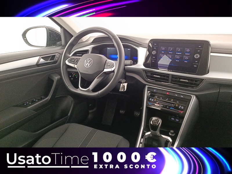 7 - Volkswagen T-Roc 1.0 tsi 110cv life