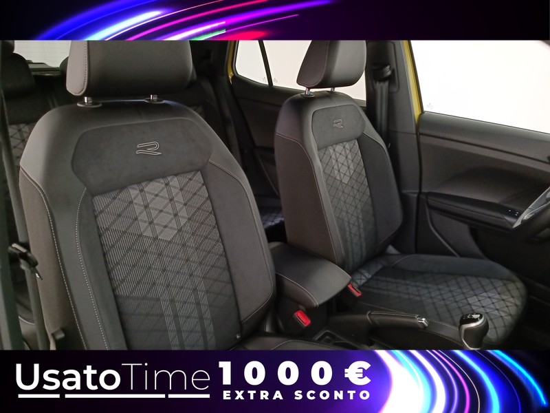 19 - Volkswagen T-Cross 1.0 tsi 115cv r-line