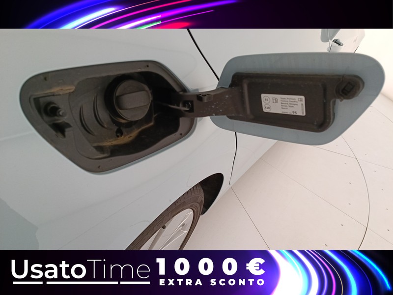 31 - Volkswagen Golf 1.5 tsi act 150cv life