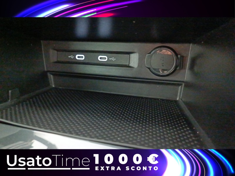 13 - Volkswagen Tiguan 2.0 tdi scr 150cv r-line dsg