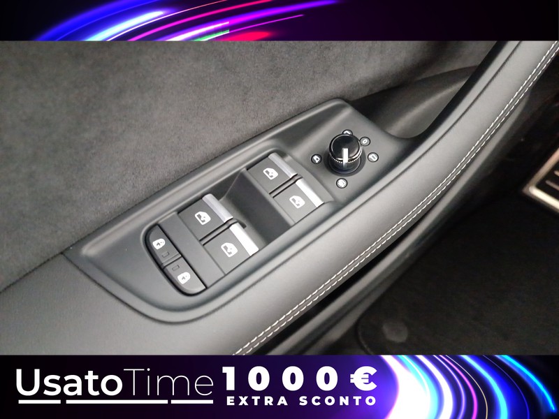 19 - Audi Q8 50 3.0 v6 tdi mhev s line edition quattro tiptronic