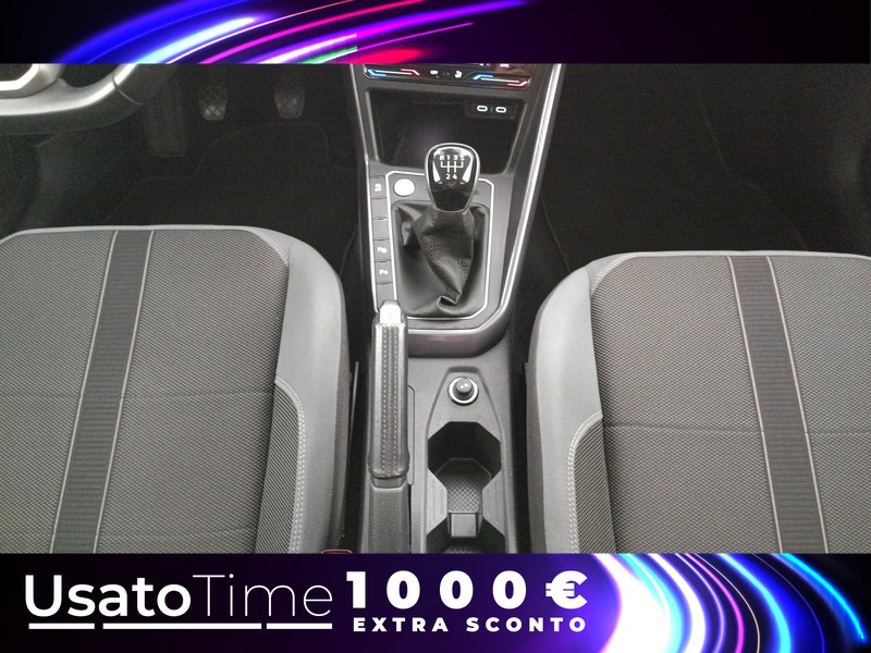 13 - Volkswagen Polo 1.0 tsi 95cv style