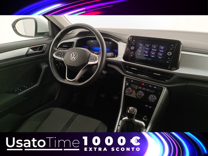 7 - Volkswagen T-Roc 1.0 tsi 110cv life